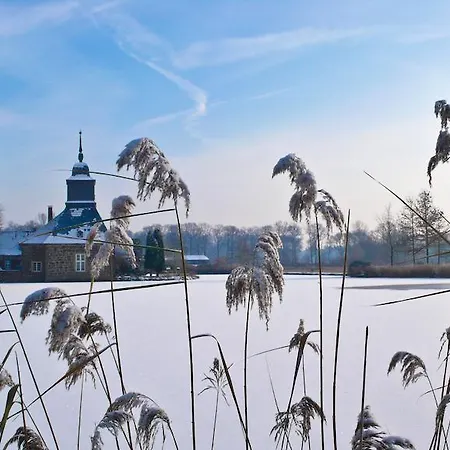 Hotel Schloss Lembeck & Restaurant 3*
